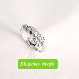 Anello SCORPIONE in oro bianco 750 - 18 kt con Diamanti.